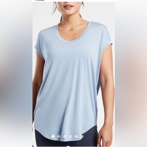 Athleta Sky Blue Short‎ Sleeve Tee women size mt